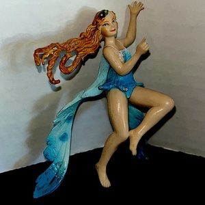 This Is A 2004 PAPO Fairy.  She Looks Like She Is In Flight!